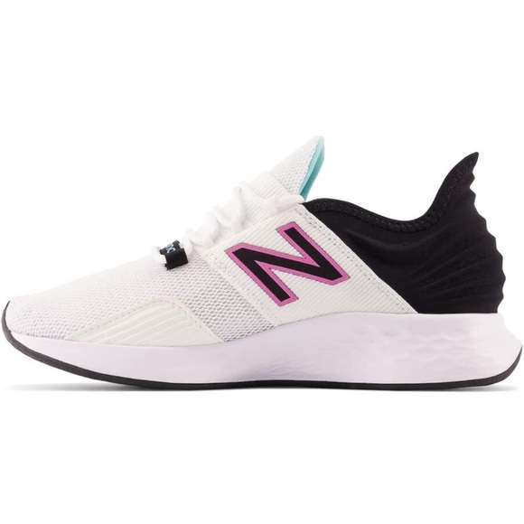 New Balance Fresh Foam Roav V1 Sneaker 8 Wide - Picture 2 of 3